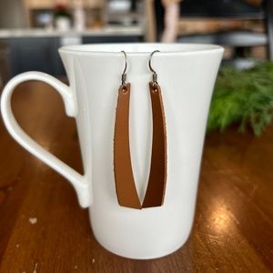 Nickel & Suede Lightweight Leather Earrings sz medium